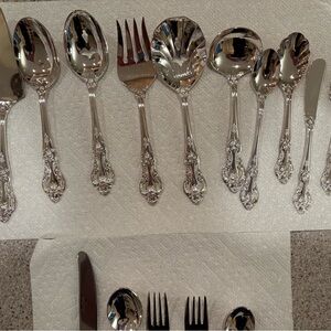 VINTAGE Sophisticated Silver Flatware Collection